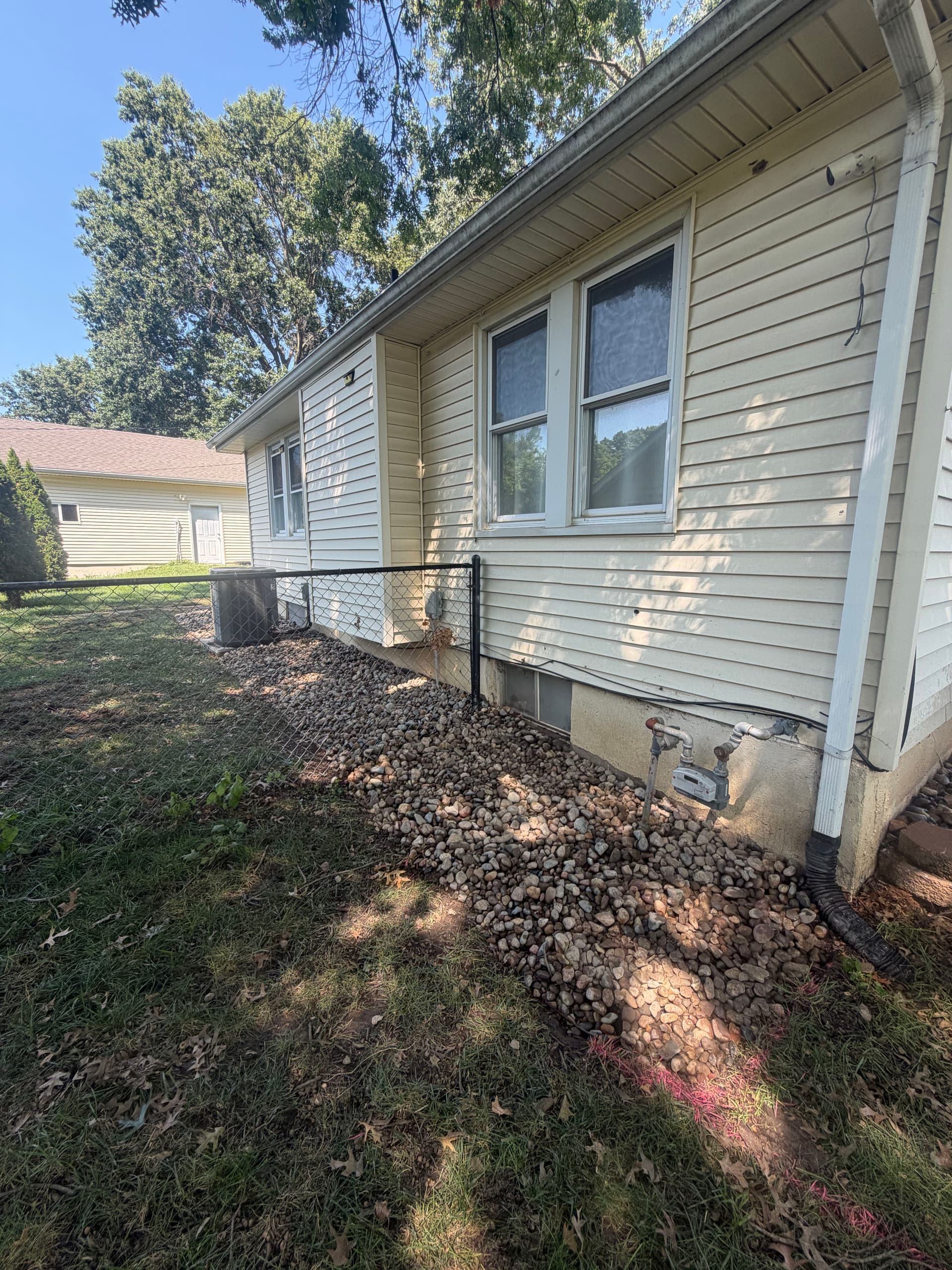 Gallery photos for Rock Bed Cleanup and Landscape Refresh Around the Whole Home: Image #6