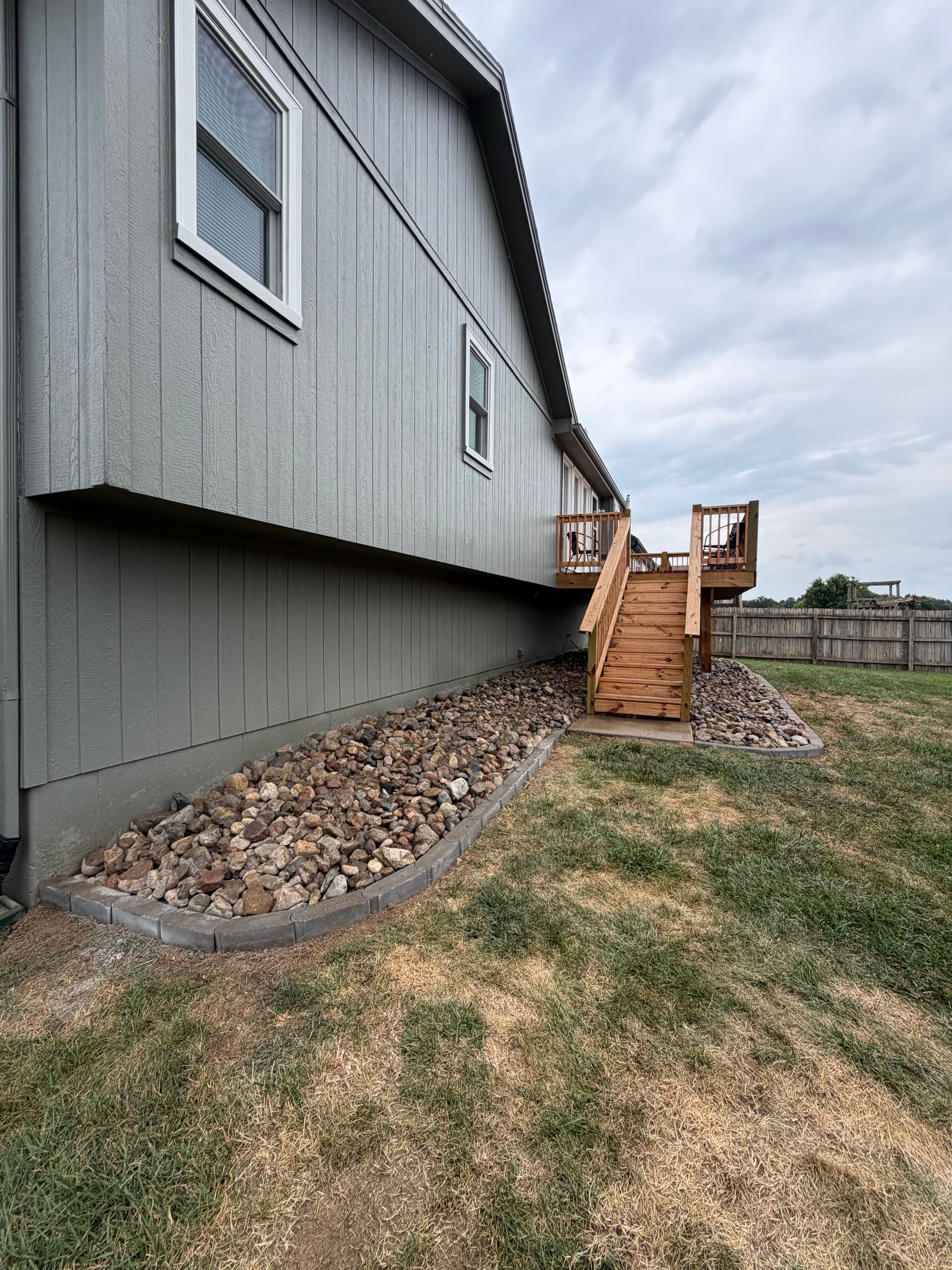 Gallery photos for Bullet Edging and Rock Beds Give This Smithville Backyard a Finished Look: Image #3
