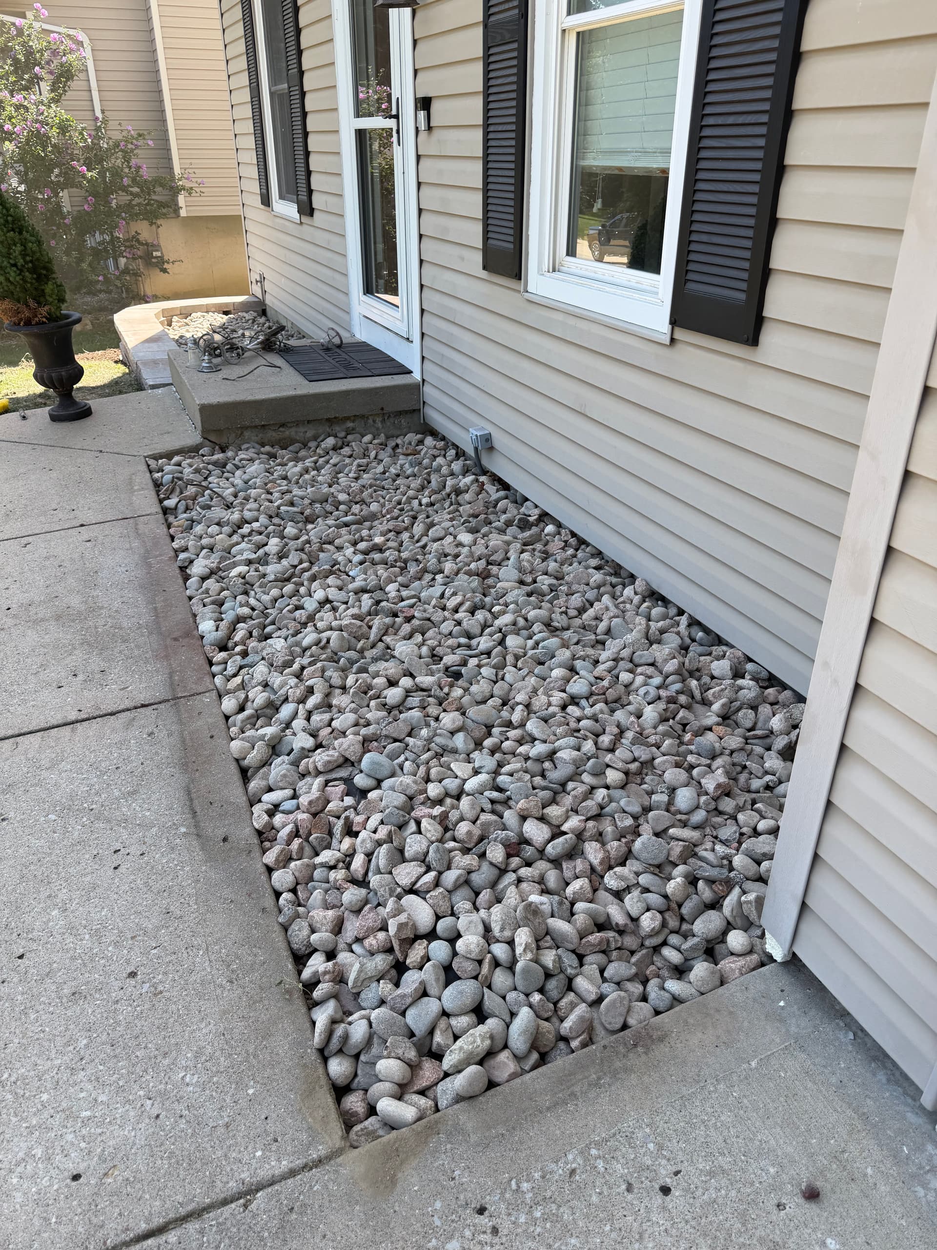 Gallery photos for Retaining Wall Replacement and Bed Rock Update in Platte City: Image #2