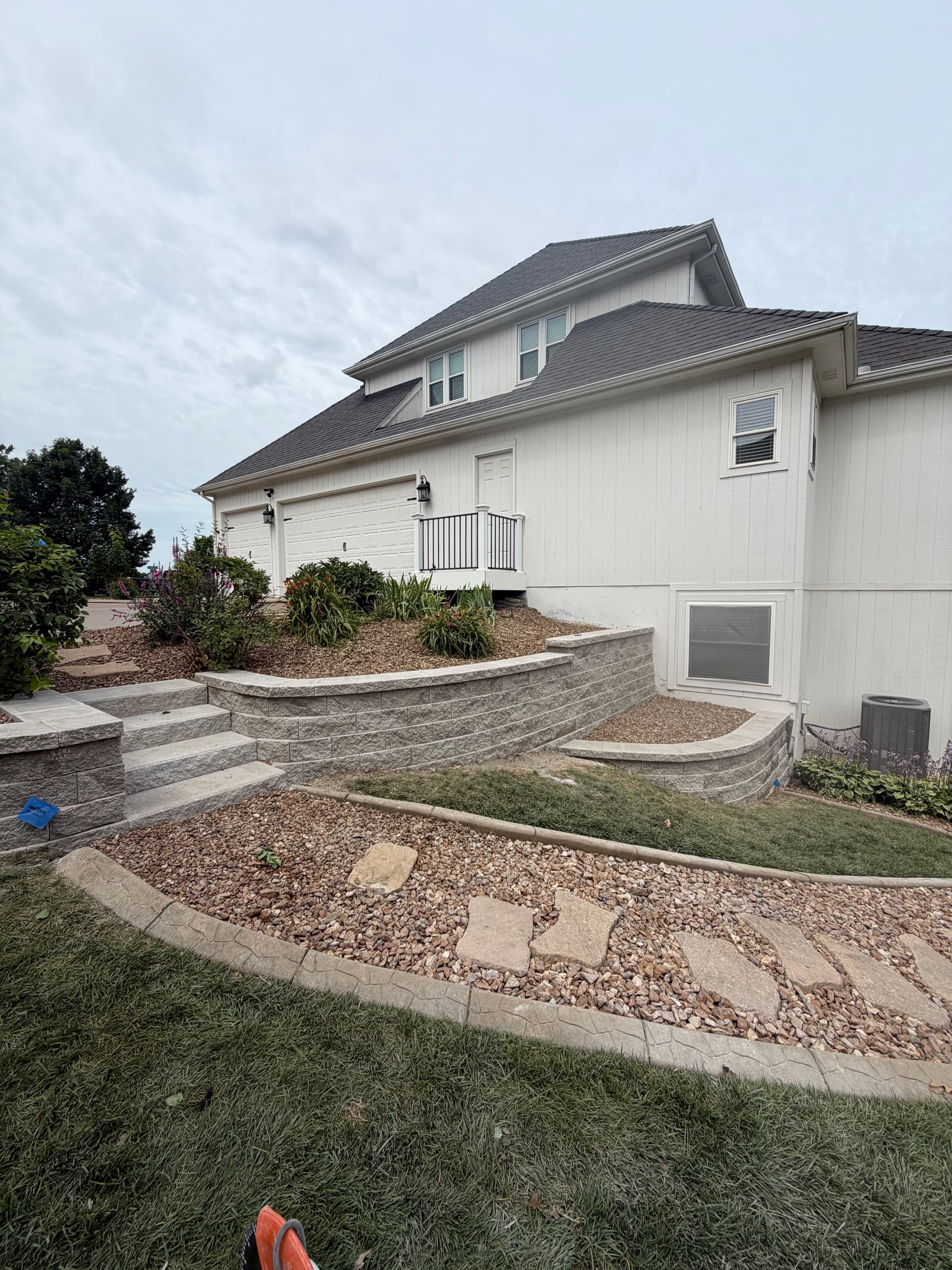 Gallery photos for Retaining Wall Rebuild Done Right in Lee's Summit: Image #2