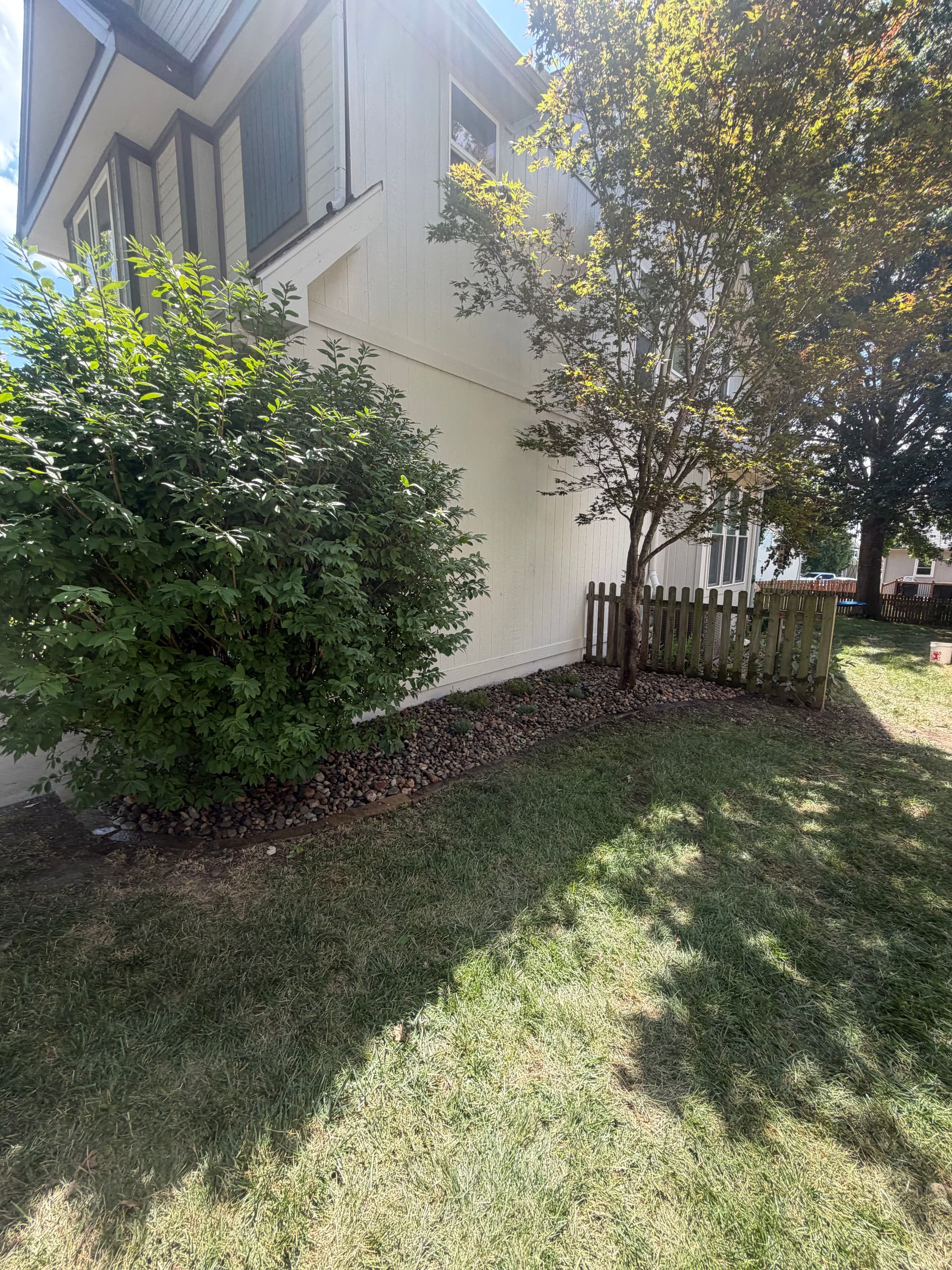 Gallery photos for Full Landscape Renovation Done Right in Smithville Missouri: Image #3