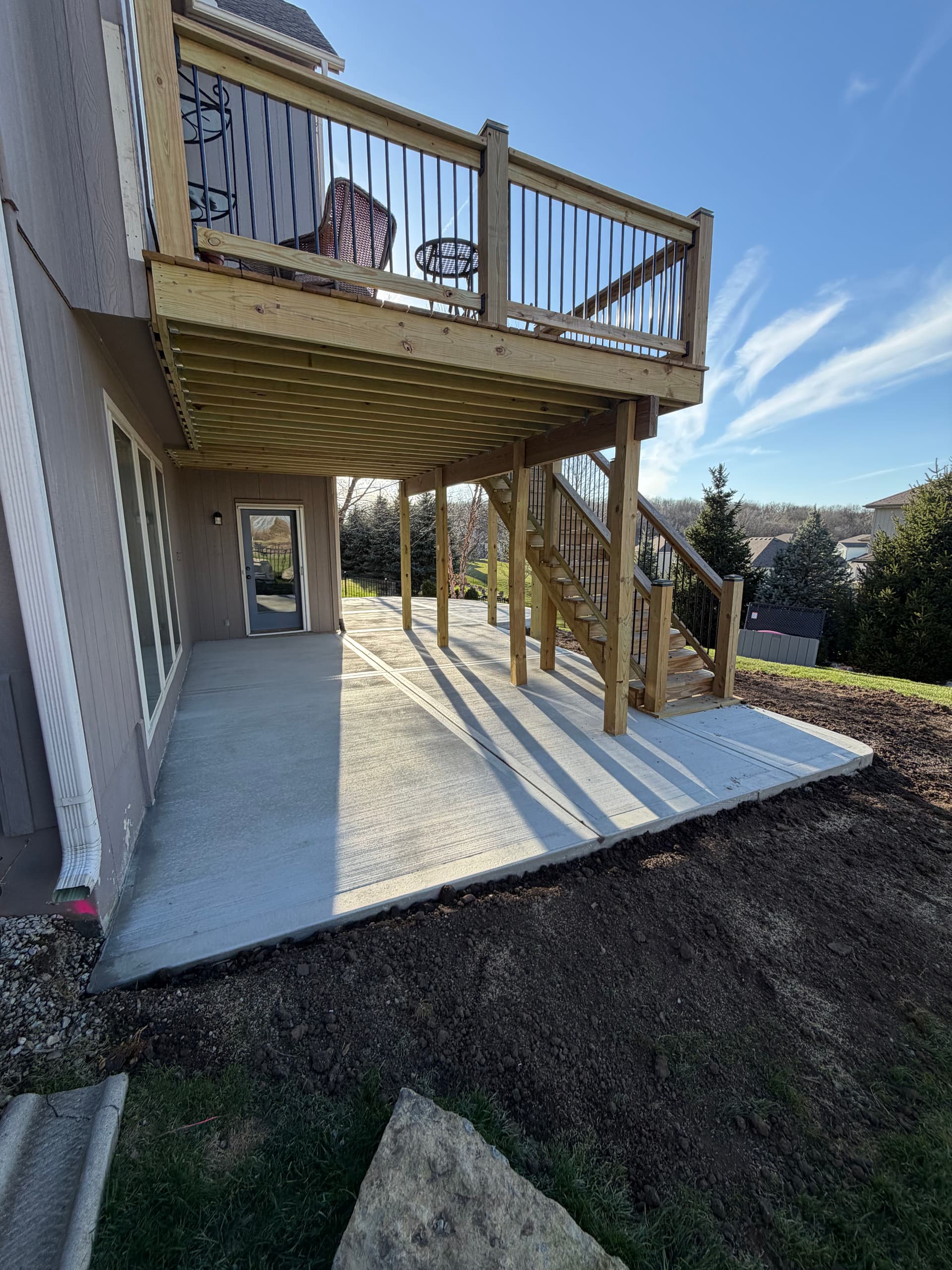 Gallery photos for Sleek Patio Installation in Platte City: Image #1