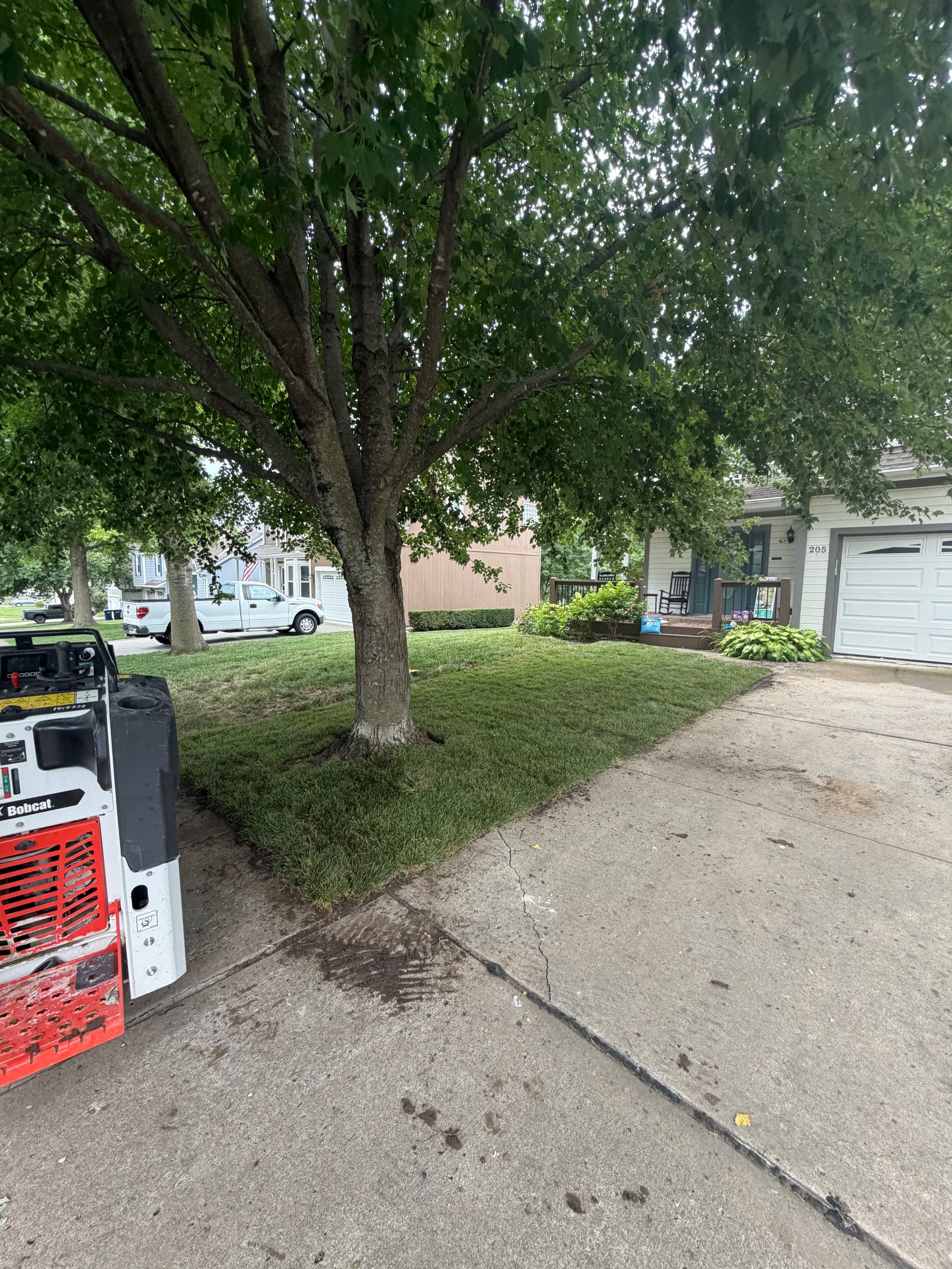 Gallery photos for Full Landscape Renovation Done Right in Smithville Missouri: Image #6